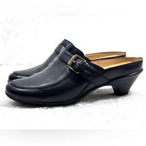 SOFTSPOT Black Leather Mules Women’s 7